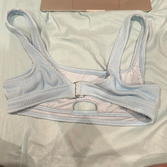 Blue bikini - Picture 4 of 4